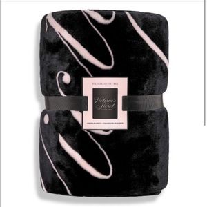 Victoria’s Secret soft plush throw